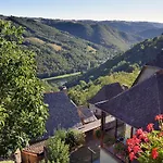 Le Valadin-gite 3 Etoiles Apartment *