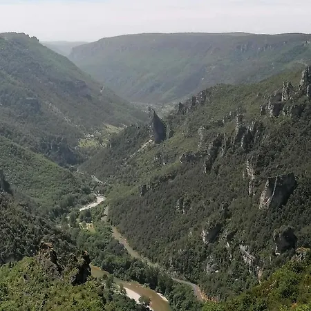 Le Valadin-gite 3 Etoiles *