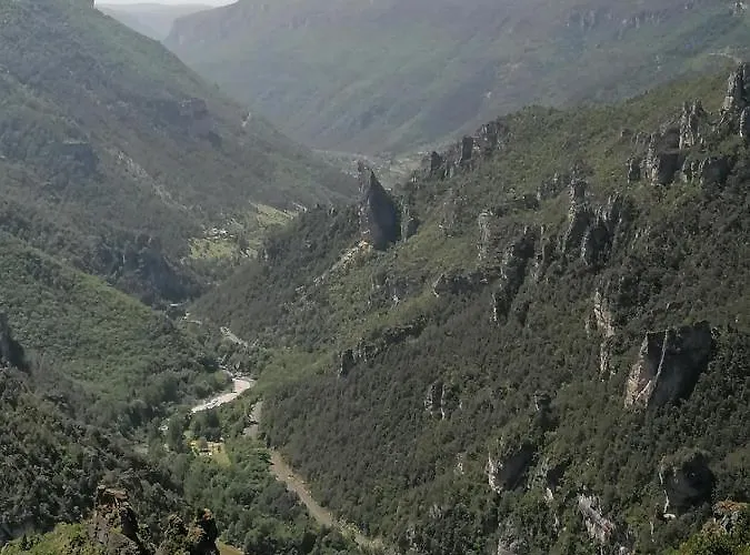 Le Valadin-gite 3 Etoiles *